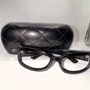 Authentic Chanel black quilted frames with Chanel case